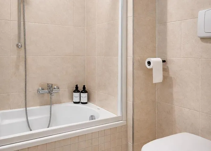 Nido Di Rossini Πέζαρο